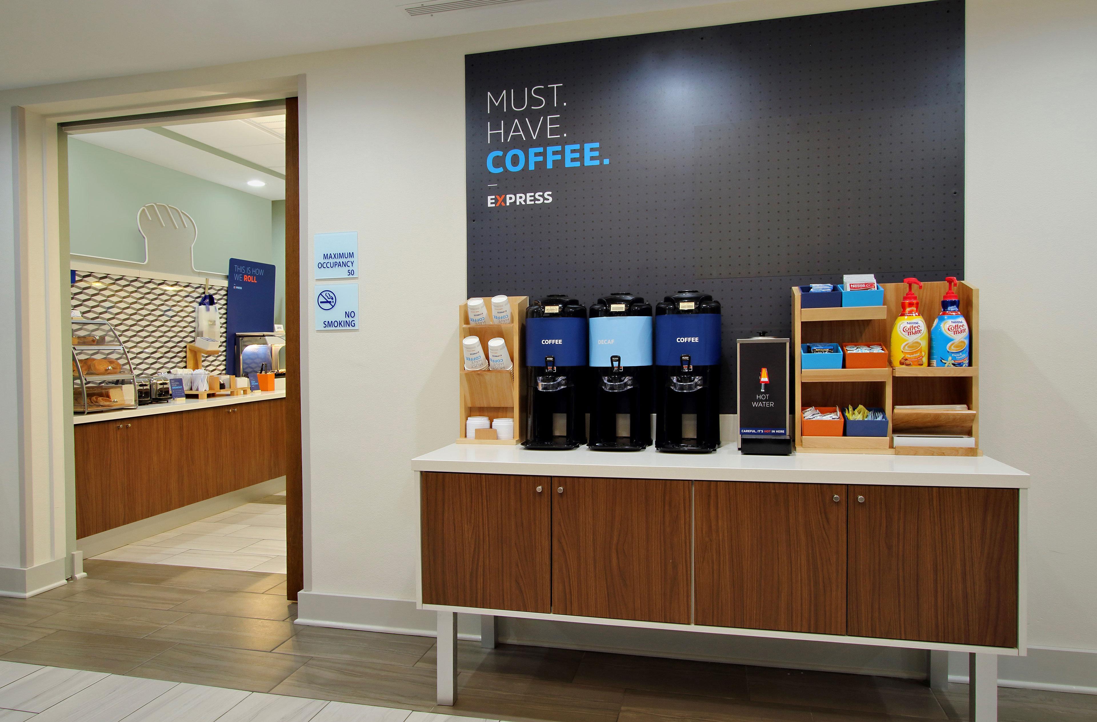 Holiday Inn Express & Suites Brady By Ihg Екстер'єр фото