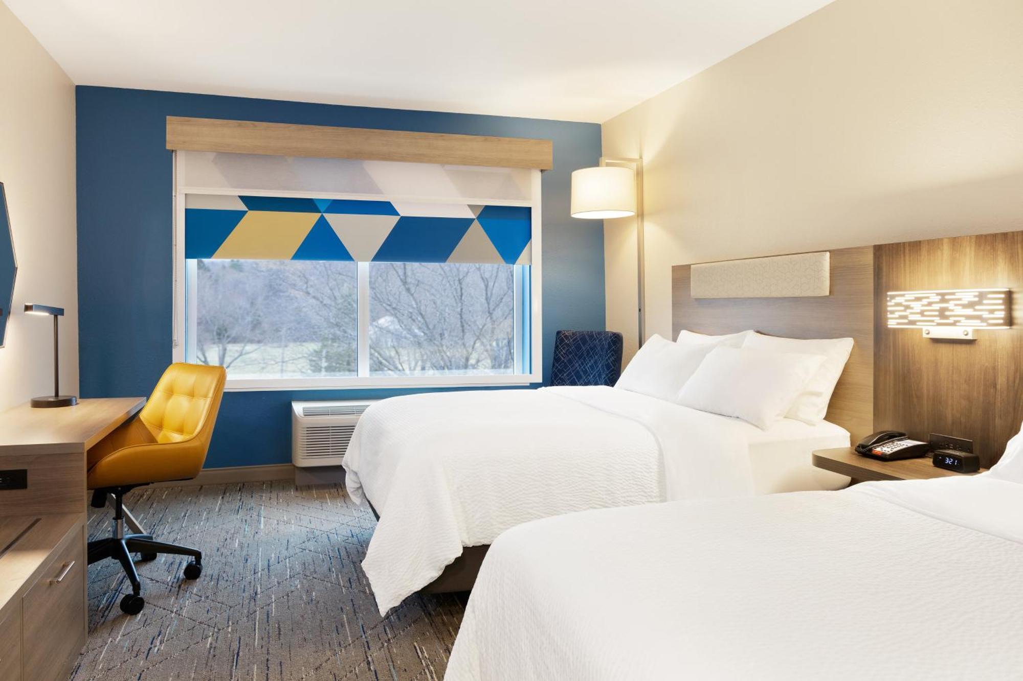 Holiday Inn Express & Suites Brady By Ihg Екстер'єр фото