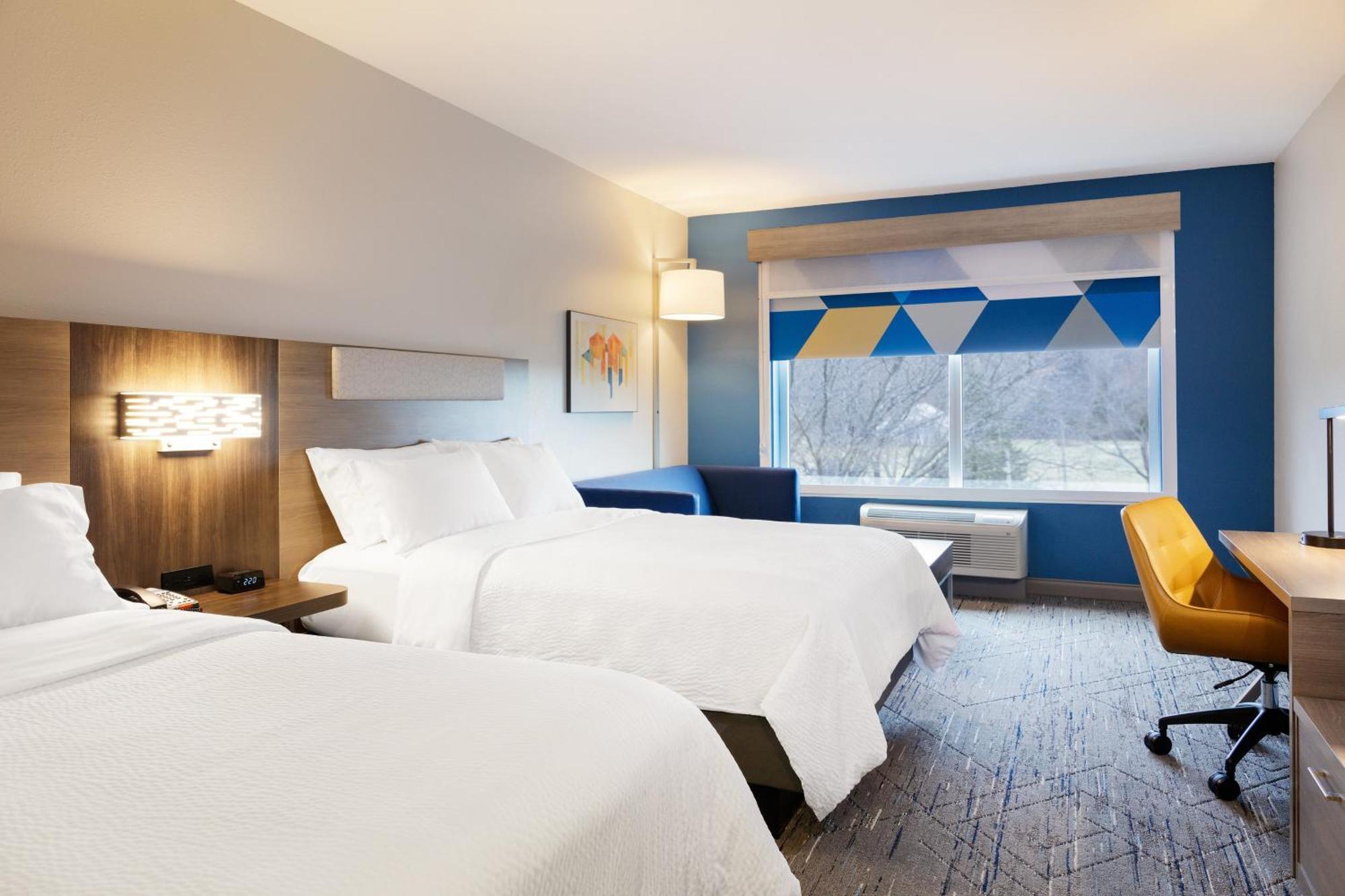 Holiday Inn Express & Suites Brady By Ihg Екстер'єр фото