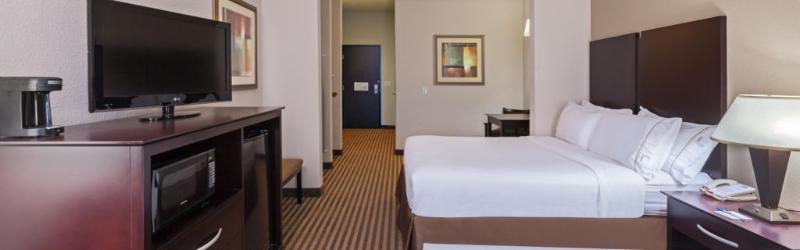 Holiday Inn Express & Suites Brady By Ihg Екстер'єр фото